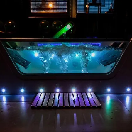 Apartment Z Prywatnym Jacuzzi - Bezplatny Parking - Ogrod