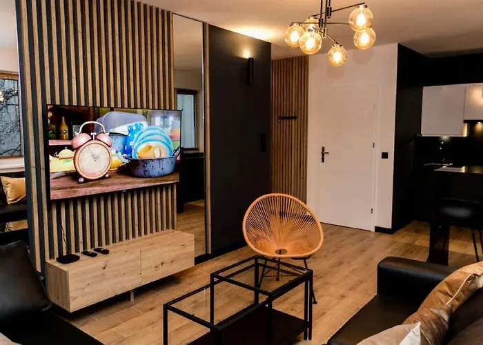 Z Prywatnym Jacuzzi - Bezplatny Parking - Ogrod * Poznań