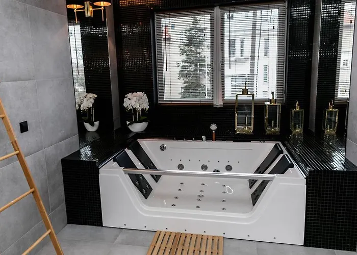 Appartement Z Prywatnym Jacuzzi - Bezplatny Parking - Ogrod *