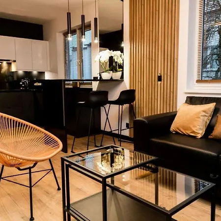 Apartment Z Prywatnym Jacuzzi - Bezplatny Parking - Ogrod *