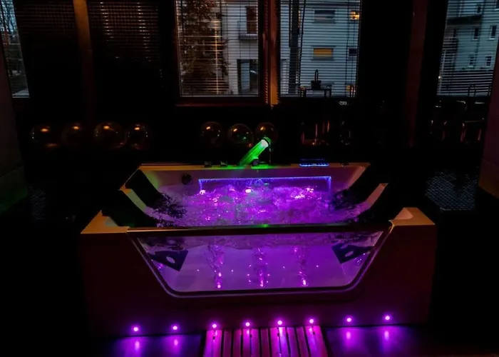 Z Prywatnym Jacuzzi - Bezpłatny Parking - Ogród Apartament *