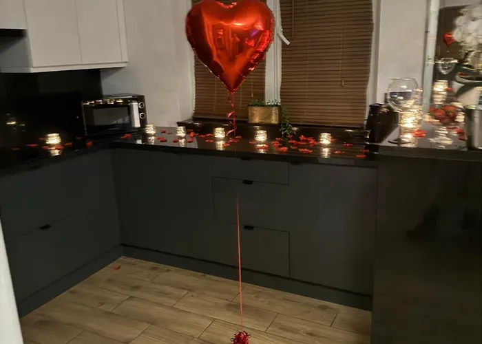 Z Prywatnym Jacuzzi - Bezpłatny Parking - Ogród Poznań